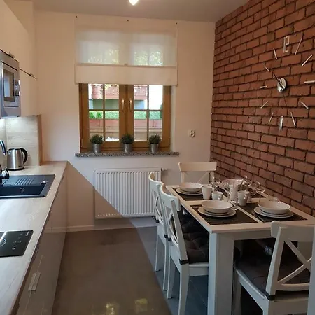 Na Podgorzu 6 斯克拉斯卡波伦巴