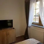 Apartment Na Podgorzu 6 *