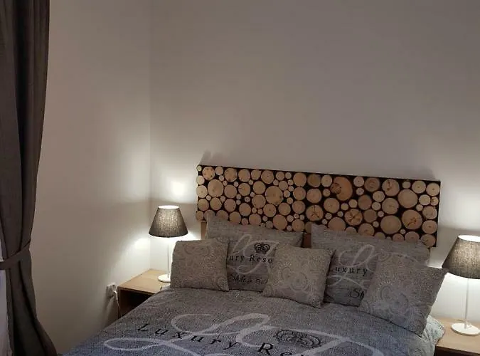 Na Podgorzu 6 斯克拉斯卡波伦巴