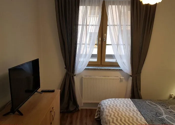 Na Podgorzu 6 * 斯克拉斯卡波伦巴